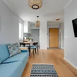 Navio By The Sea By Downtown Apartments