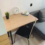 Rooms4Less