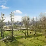 Zaspa Rooms - Near To Sea And Public Transport