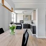 Wave Apartments - Mariacka Old Town