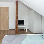 White Rooms Rentyear Apartments