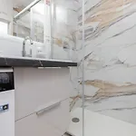 Grano Residence Old Town By Renters