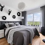 Apartamenty Baltica Towers Modern White&Black