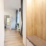Old Town Apartment No5