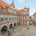Old Town Dlugi Targ Apartment