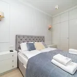 Cristal - Neptun Park By Oneapartments