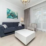 Cristal - Neptun Park By Oneapartments