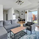 Grano Flats Gdansk - Riverfront Apartment