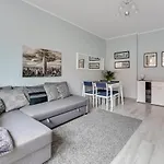 Old Town Dock Apartment