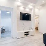Lux Apartment In White