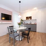 Heaven Apartment In The Old Town With Private Parking