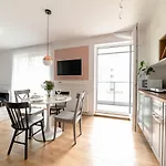 Heaven Apartment In The Old Town With Private Parking