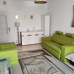 Grand Tourist Apartament Falcon