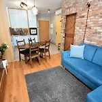 Apartament Blue Bastion Walowa 23C Z Klimatyzacja I Miejscem Parkingowym W Podziemnym Parkingu