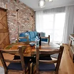 Apartament Blue Bastion Walowa 23C Z Klimatyzacja I Miejscem Parkingowym W Podziemnym Parkingu