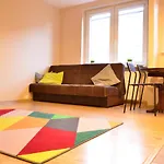 Cozy Apartment By The Old Town
