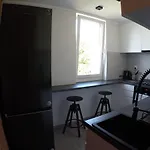 Apartment 450M From The Beach