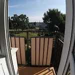 Apartment 450M From The Beach