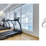 Elite Apartments Waterlane Free Swimming Pool Access