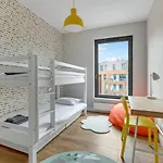 Premium Family & Business Old Town Riverside Apartment With Parking