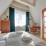 Kolib City Center Villa