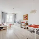Golden Apartments&K21-7