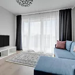 Golden Apartments Dluga Grobla 10 M23