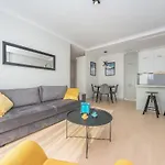 Hello Apartments Letnica With Sea View And Private Parking