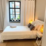 Lounge Club Apartment