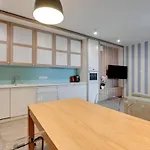 Golden Apartments&T15