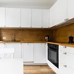 Mira Apartments III