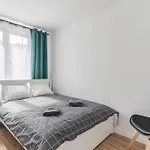 Uroczy Apartament 2 Pokoje - 10 Min Do Morza!