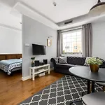 Central Apartment By Motlawa River & Old Town