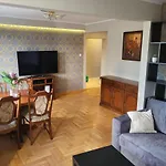 400 Metrow Od Plazy/400 Meters From The Beach