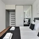 Downtown Apartments Śląska 17