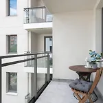 City Center Garden Gates Apartments & Free Parking By Downtown Apartments