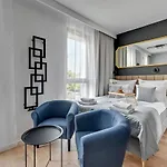 City Center Garden Gates Boutique By Downtown Apartments