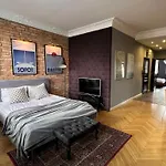 Navy Group - Apartamenty Dluga 35