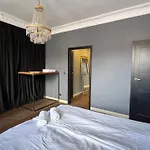 Navy Group - Apartamenty Dluga 35