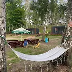Wyspa Drogowiec Pole Campingowo-Namiotowe
