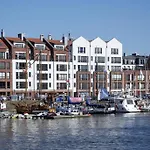 Golden Apartments&K21/25