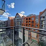 Live & Travel Apartments Aura III