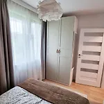 Apartament Mlody Gdansk - Bezplatny Parking, Mocne Wifi, Dobre Polaczenie Z Lotniskiem