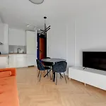 Quiet And Large Apartment To Work And Rest-4People
