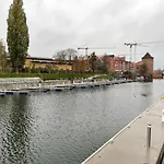 Emi River Apartment