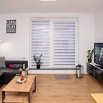 Maya\'S Flats & Resorts 49 - Spacious 3 Rooms Apartment In Szafarnia Gdansk