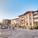 Greenwood With Terrace - Neptun Park By Oneapartments