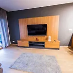 Euro Riverside Luxury Apartment 2