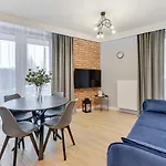 Aura 40 City Center & Free Parking By Downtown Apartments
