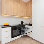 Business District Studio Apartments Slaska By Renters